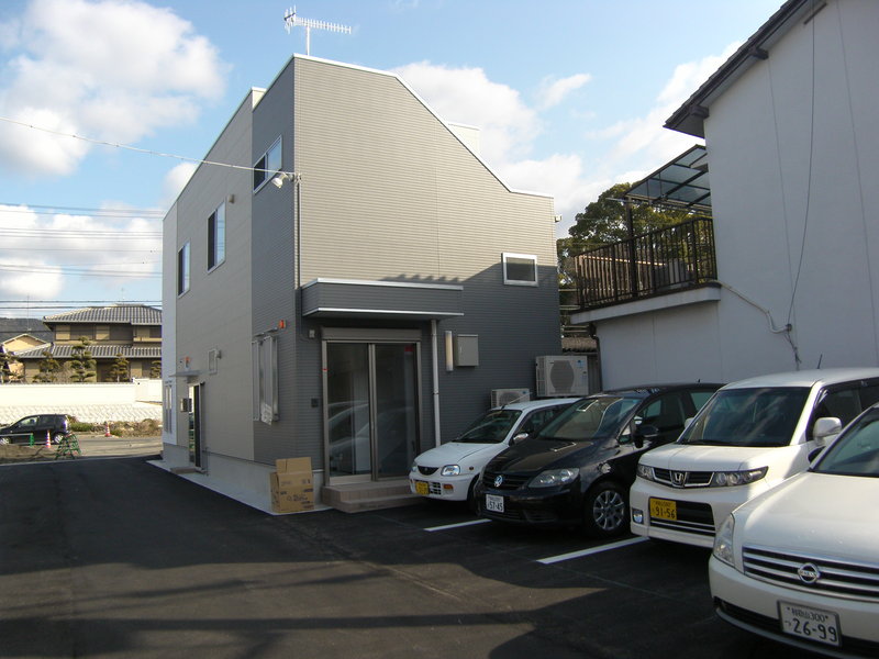 2F